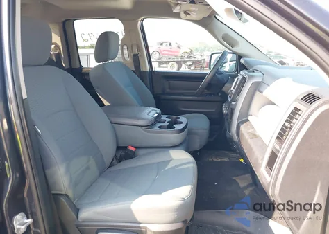 2018 Ram 1500 Express 4X4 6'4 Box из США, поврежденный, VIN 1C6RR7FT8JS198590